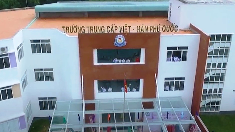 Trường Trung cấp Việt Hàn - Hình 1